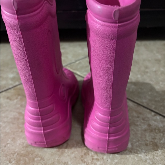 CROCS Fuchsia Kids' Boots - Picture 3 of 6